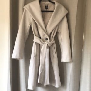 Zara - 100%polyester hooded coat, ivory size S